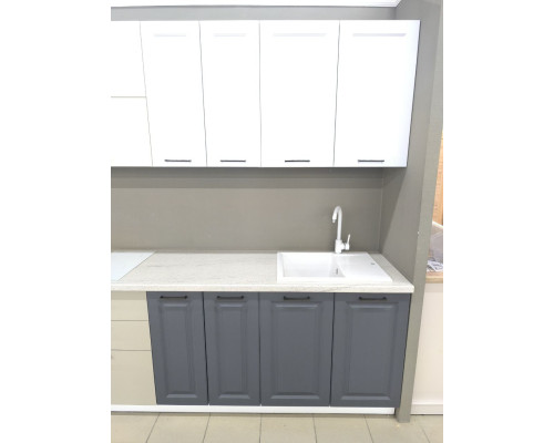 Готовая кухня с экспозиции