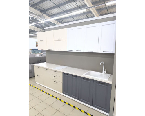 Готовая кухня с экспозиции